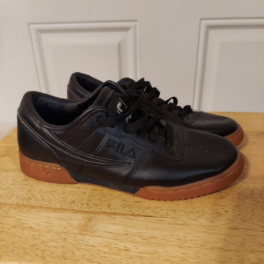 Athletic Shoe